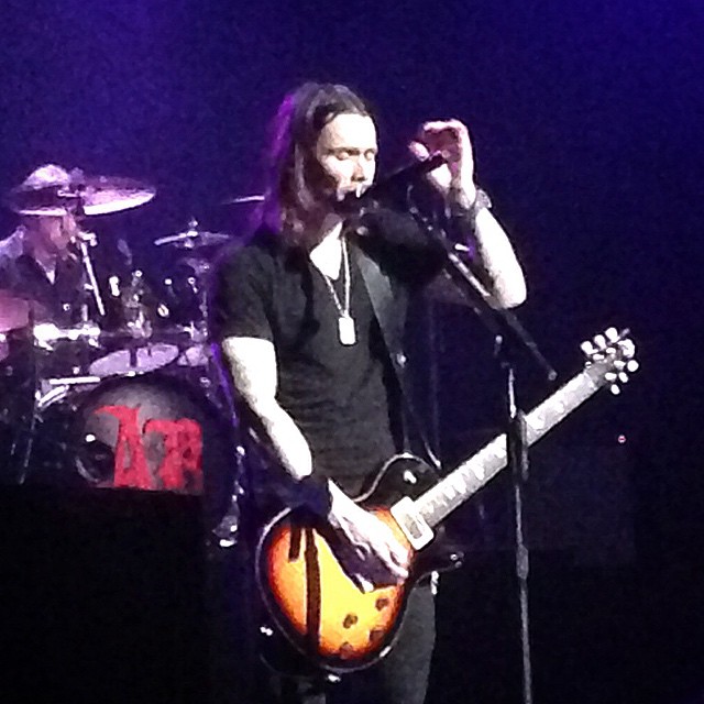 Myles Kennedy avec Alter Bridge au Warfield Theatre de San Francisco. Myles Kennedy France