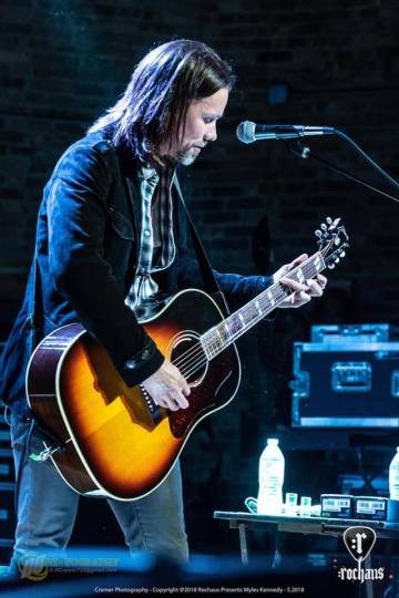 Myles Kennedy à West Dundee
