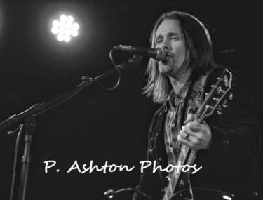 Myles Kennedy &amp; Co à l'Upstate Concert Hall de Clifton Park